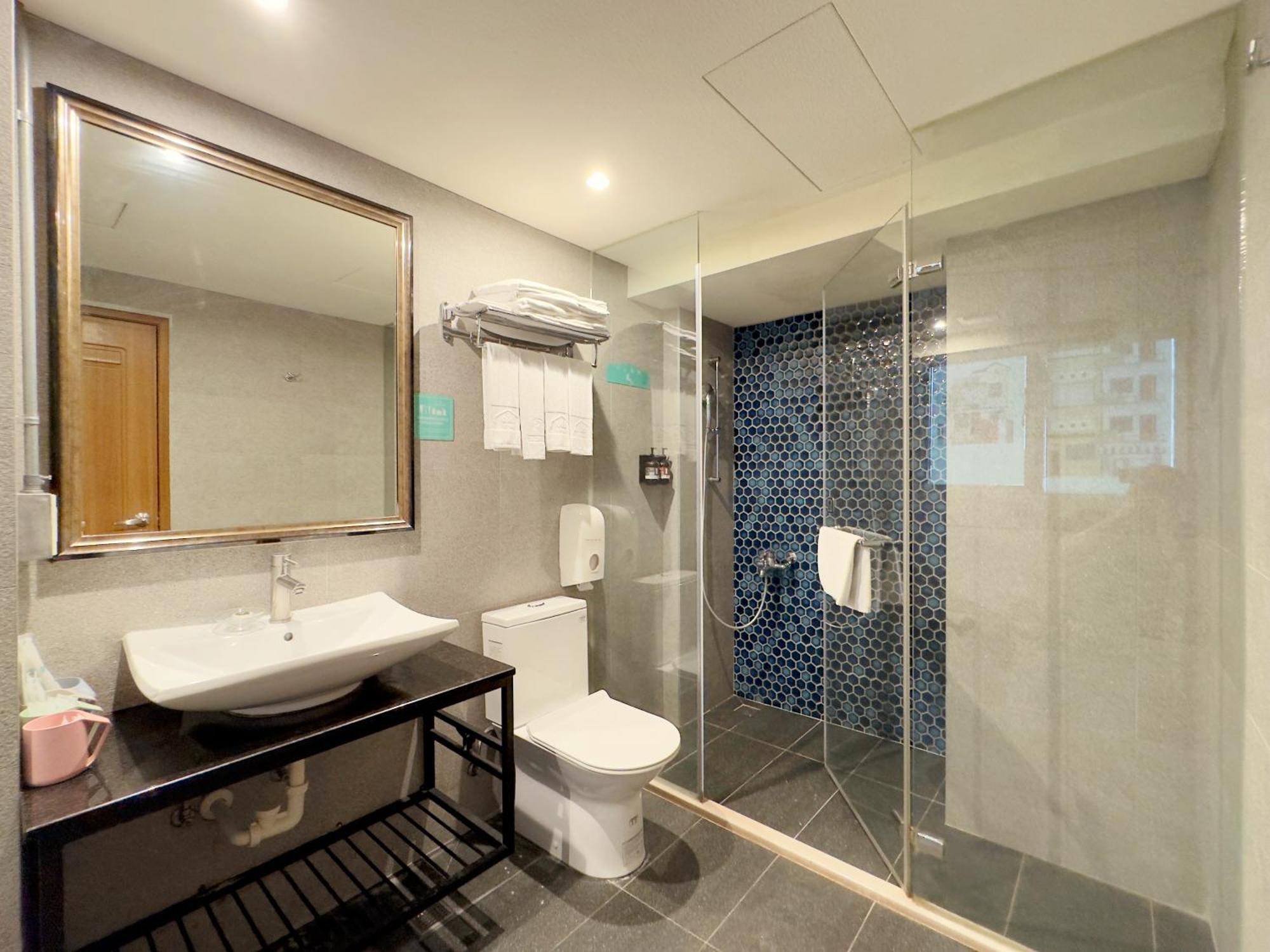 Roaders Hotel Tainan Chengda Room photo