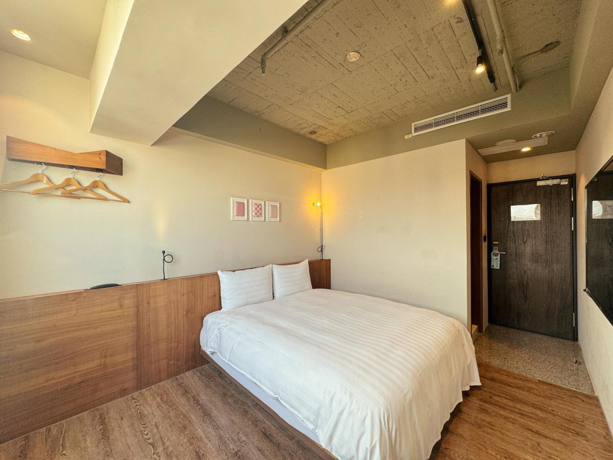 Roaders Hotel Tainan Chengda Room photo